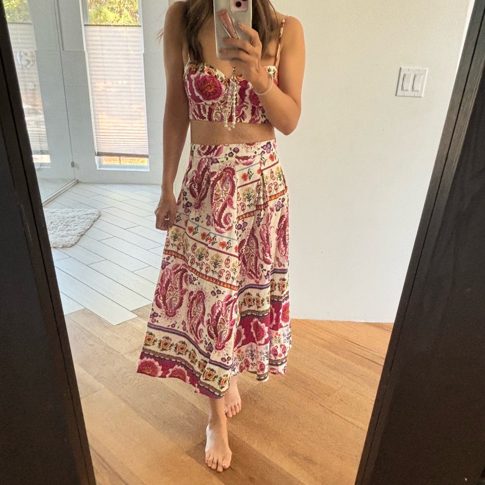 Mango Multicolor Paisley cropped top and A-Line Skirt Sets